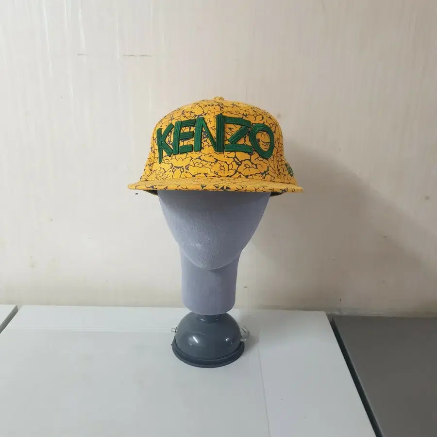 뉴에라 X 겐조 스냅백 모자