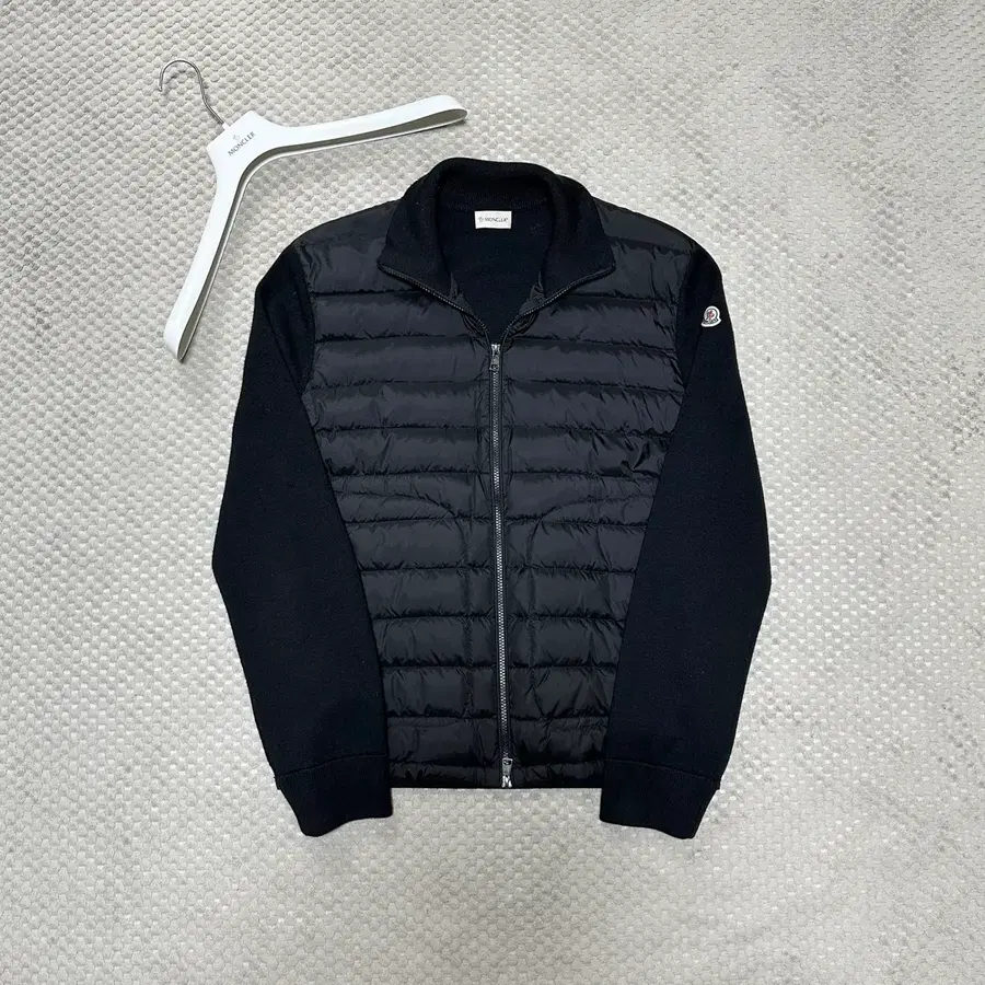 [A급/XL] 23FW 몽클레어 김현우 니트패딩 블랙