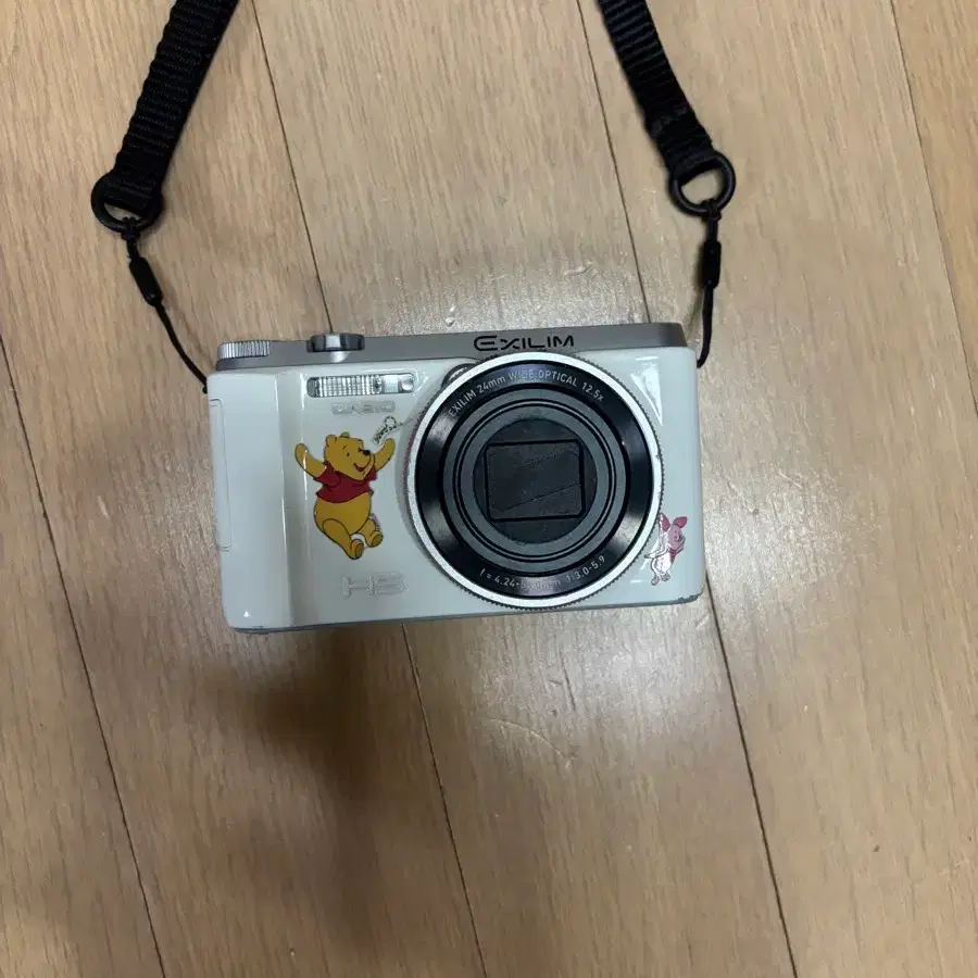 카시오 ZR1000 카메라