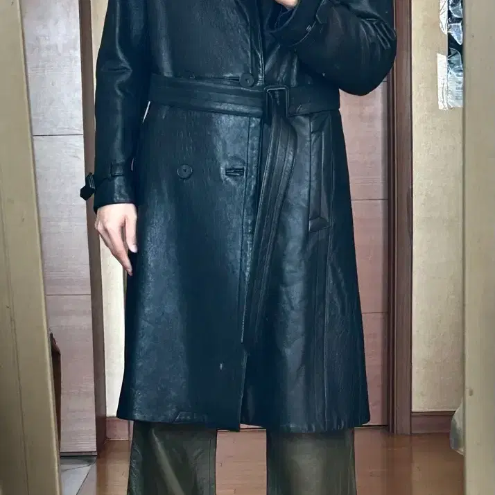지방시 가죽 트렌치 코트