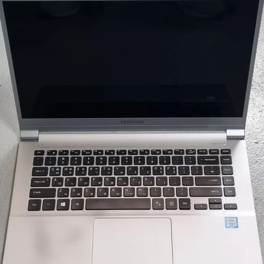 삼성 노트북 901X5L i5-6200