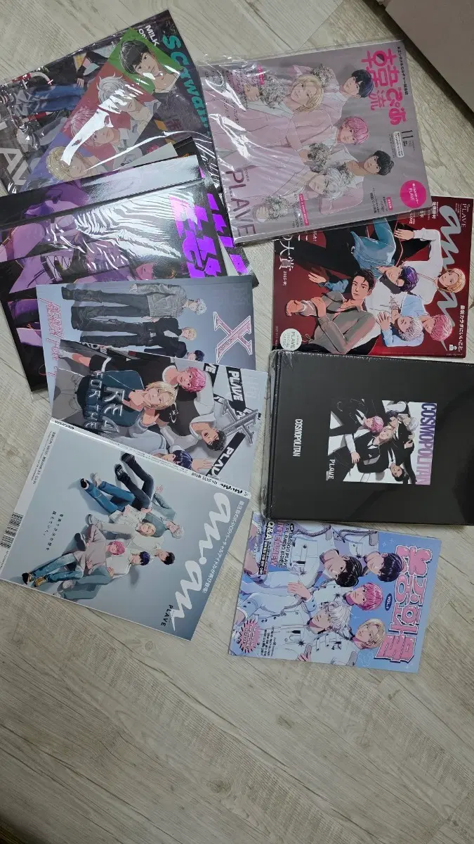PLAVE Magazine Collection