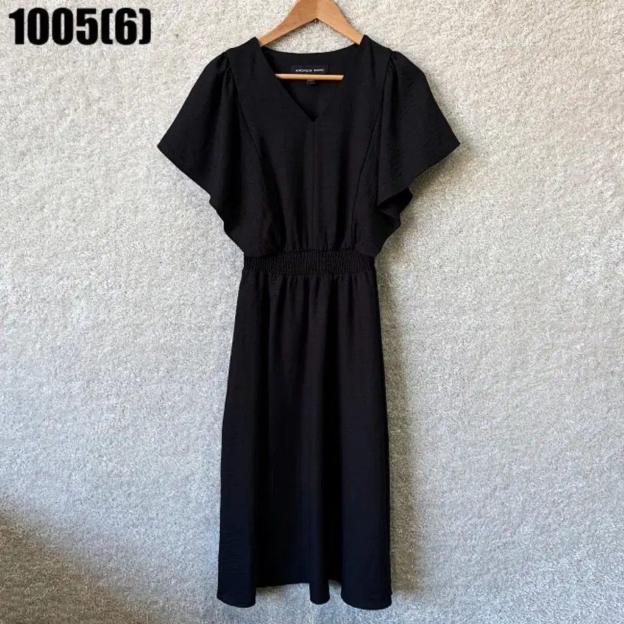 ANDREW MARC 블랙 원피스 1005