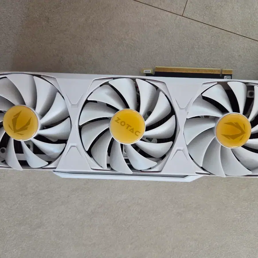 조탁 그래픽카드 화이트 rtx3080 10gb