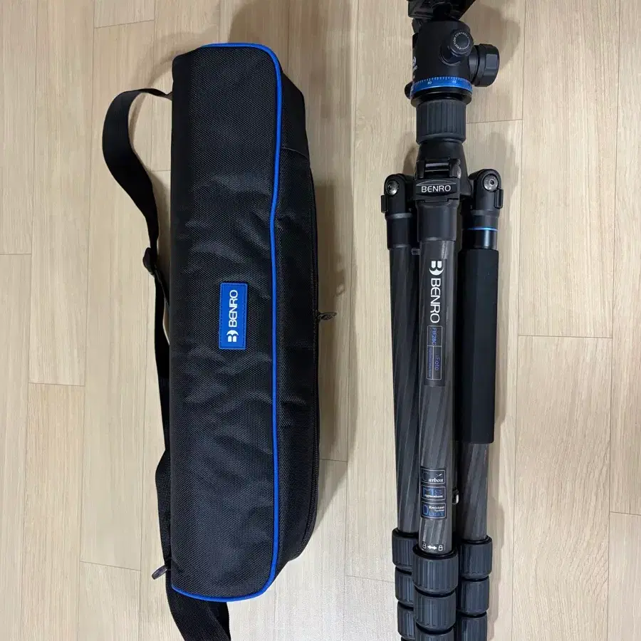 Benro 벤로 아이포토 카본 삼각대 (가방 포함)