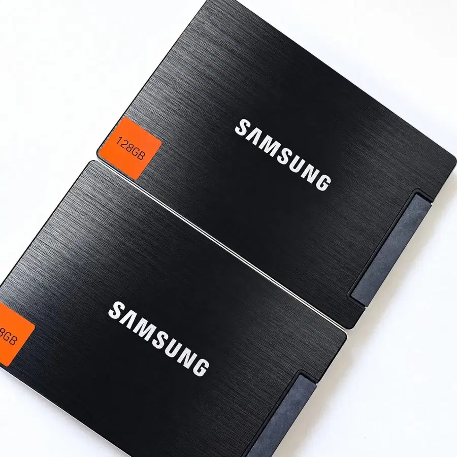 삼성 830 120기가 SSD 입니다.
