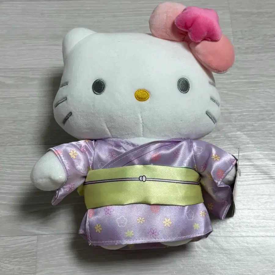 키티 기모노 인형