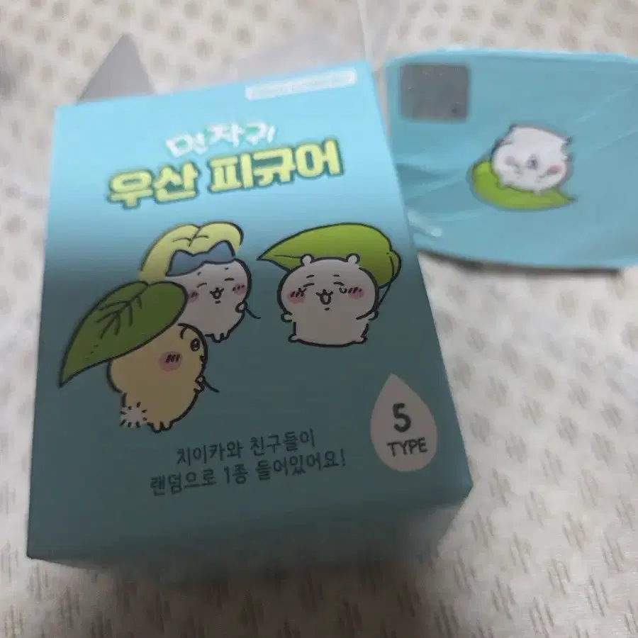 치이카와 우산 피규어