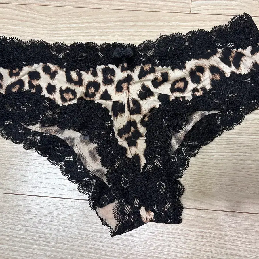 H&M 호피 레이스 팬티