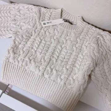 ZARA 케이블 니트 스웨터 펄 장식 상의 화이트