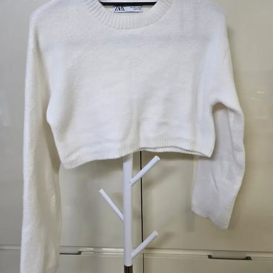 ZARA 크롭 니트 화이트