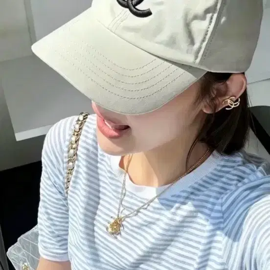 샤넬 cc로고 볼캡 모자