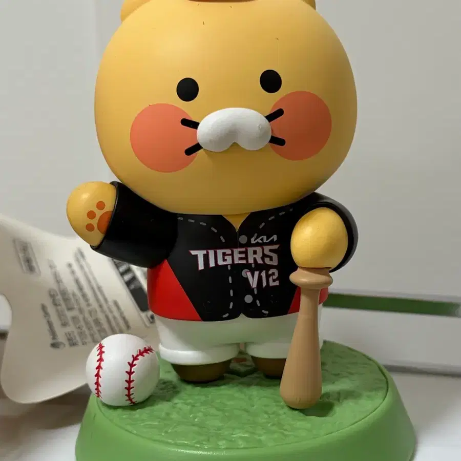 기아타이거즈 V12 우승 춘식이 피규어 (하자있음)