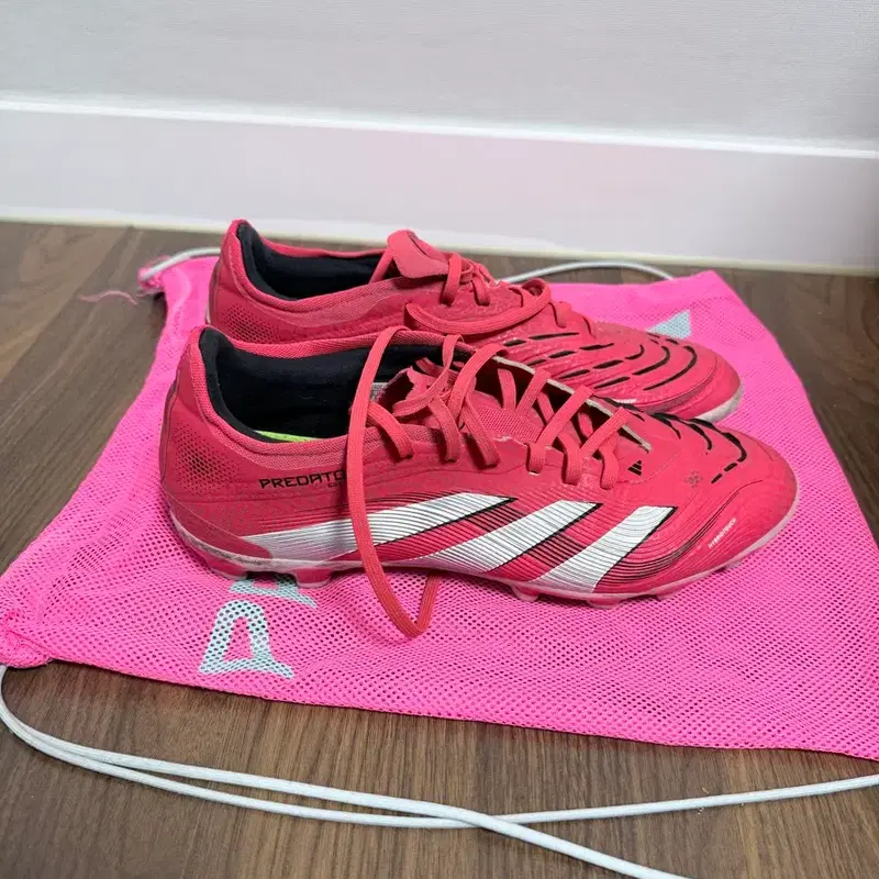 아디다스 프레데터 프로 축구화 280