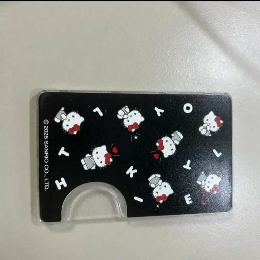 맥세이프 헬로키티 카드지갑