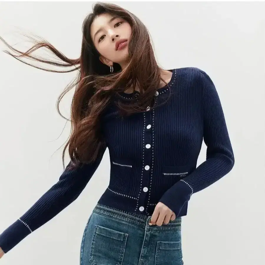 (138.000) 게스 스티치 자가드 골지 가디건 XS 44.55