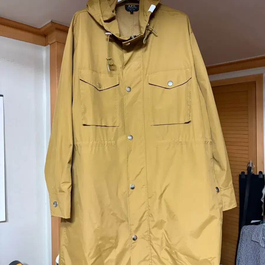 A.P.C. 후드 자켓 머스타드