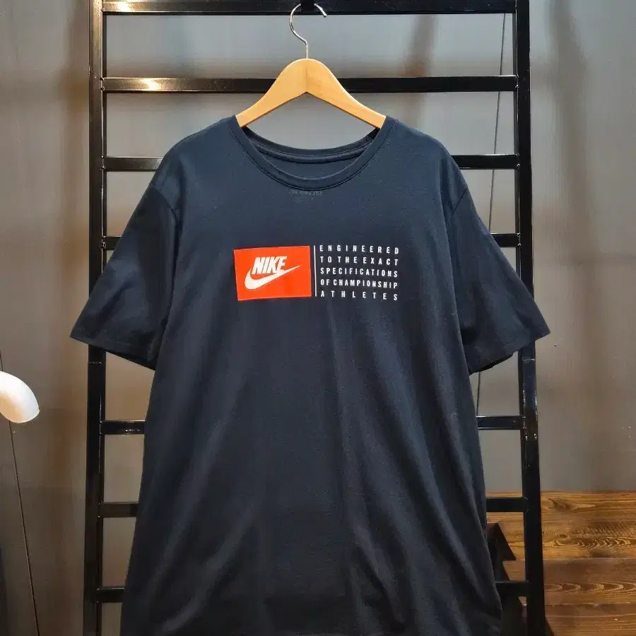 [XXL / 105~110] 나이키(NIKE) 박스 로고 프린팅 반팔 티셔츠 2.0