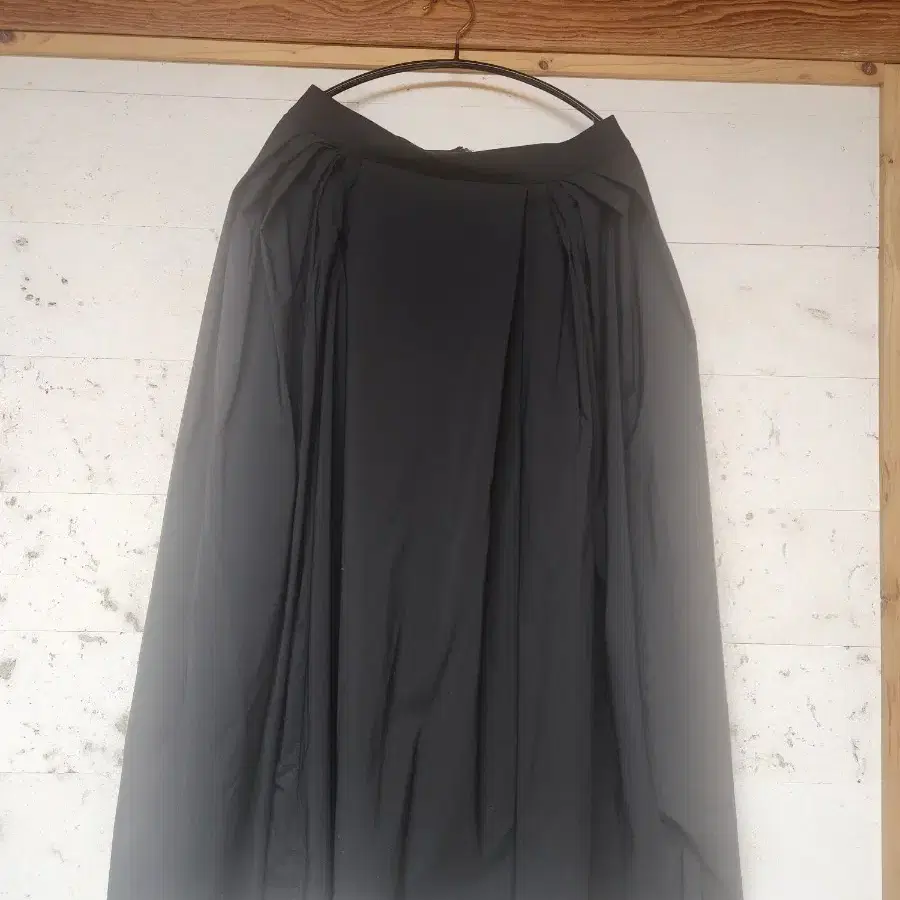최상컨디션 한섬미샤 블랙 플레어 풀스커트-66