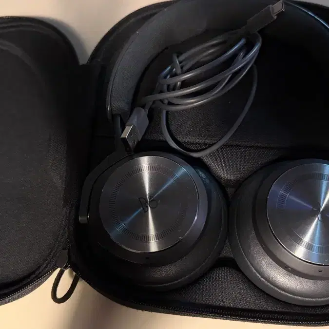뱅앤올룹슨 Beoplay HX