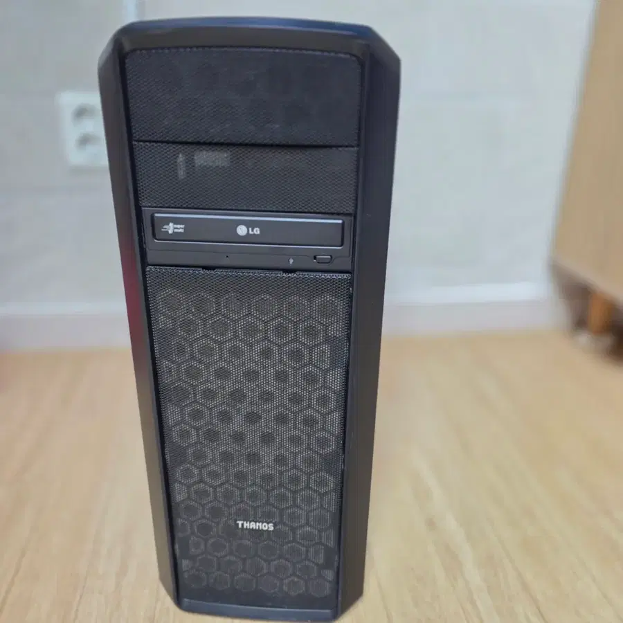 직거래 GTX1060 6GB 게이밍PC / i5-6600 / 램16G / SSD500G