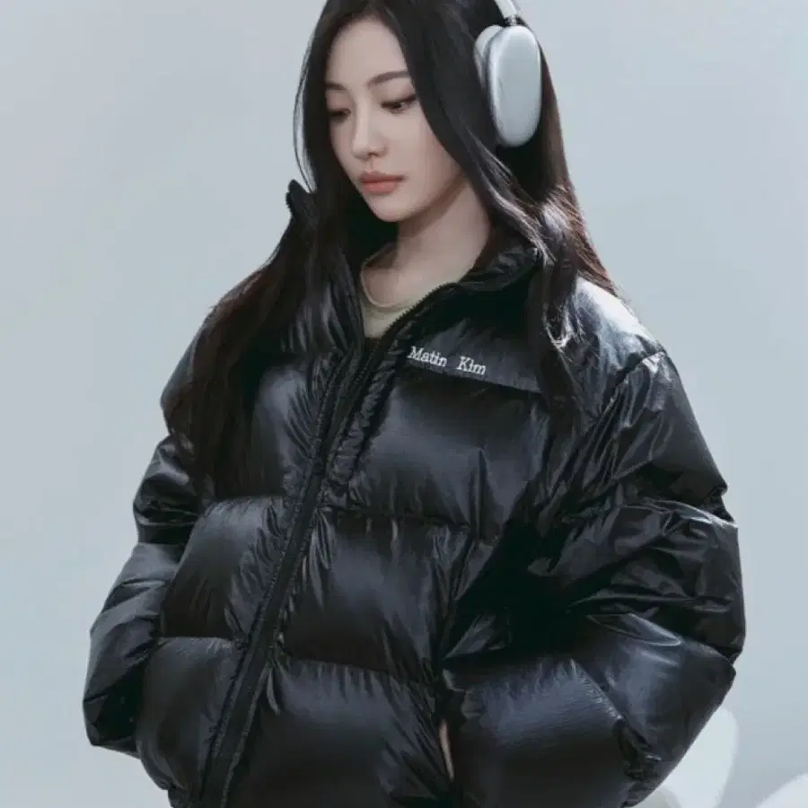 마뗑킴 스몰 로고 패딩 브라운 S
