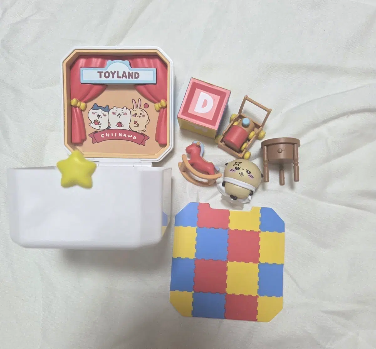 Chiikawa Rakko Figure