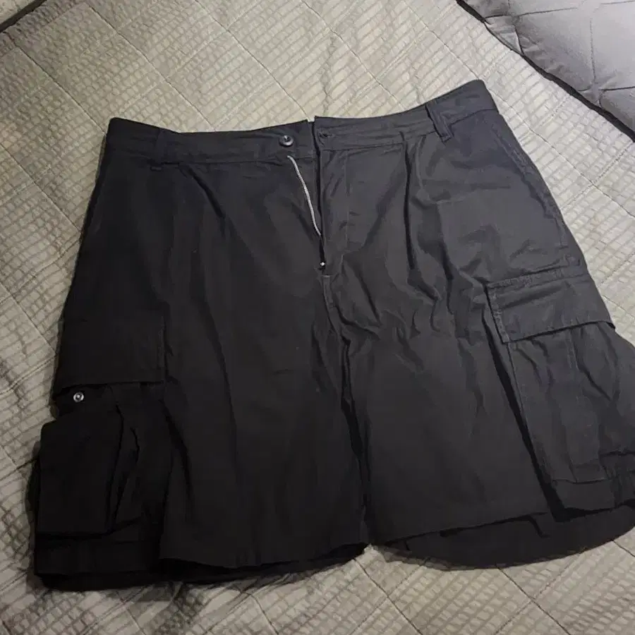 칼하트WIP 콜 카고 반바지 판매합니다