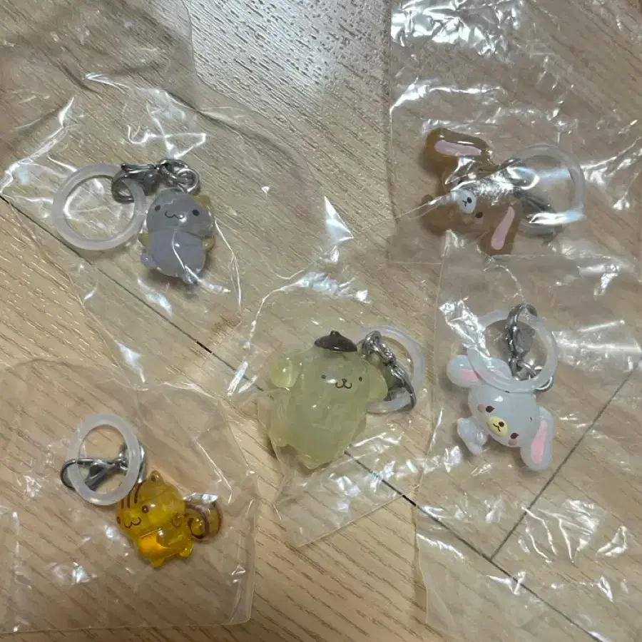 일괄가)산리오 폼폼푸린 머핀 베이글 슈가바니즈 시로우사 쿠로우사
