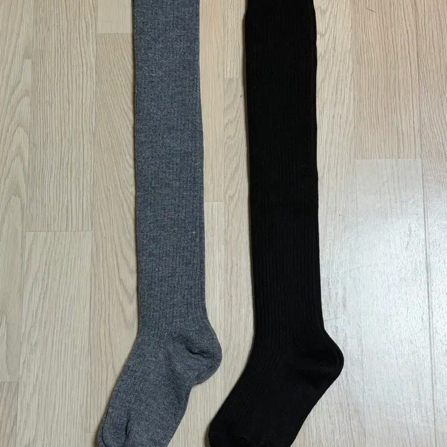 도톰 울 알파카 혼방 니삭스 챠콜/블랙