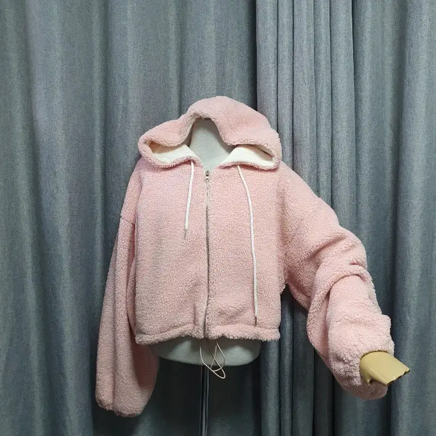 스토퍼 핑크 뽀글이 자켓