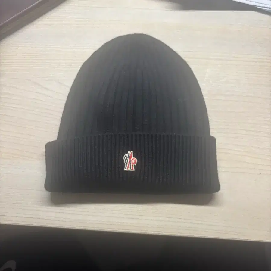 몽클레어 비니