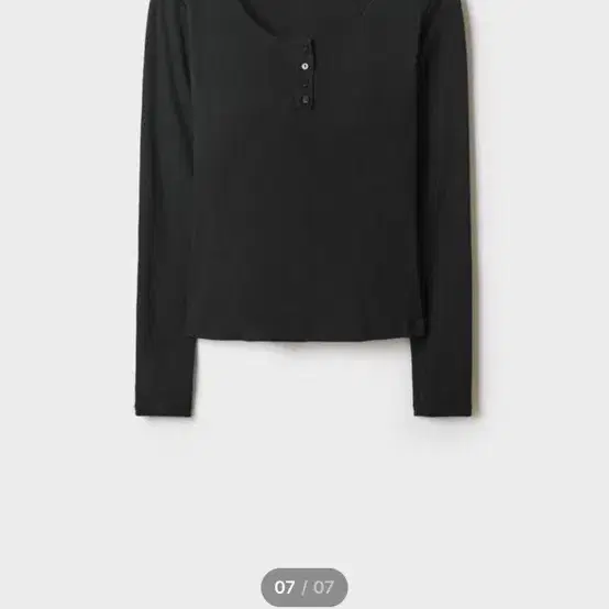 스파오 캡내장 헨리넥 긴팔티
