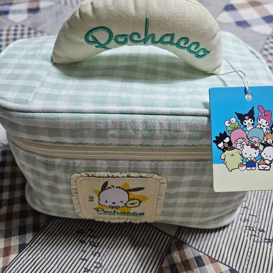 산리오 포차코 파우치