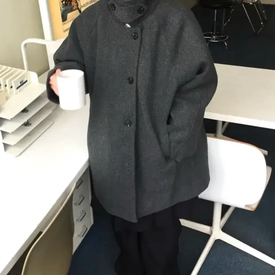 하이넥 누빔 코트 블랙