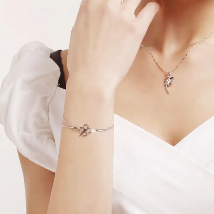 Cantabile 행운의 네잎클로버 실버 팔찌