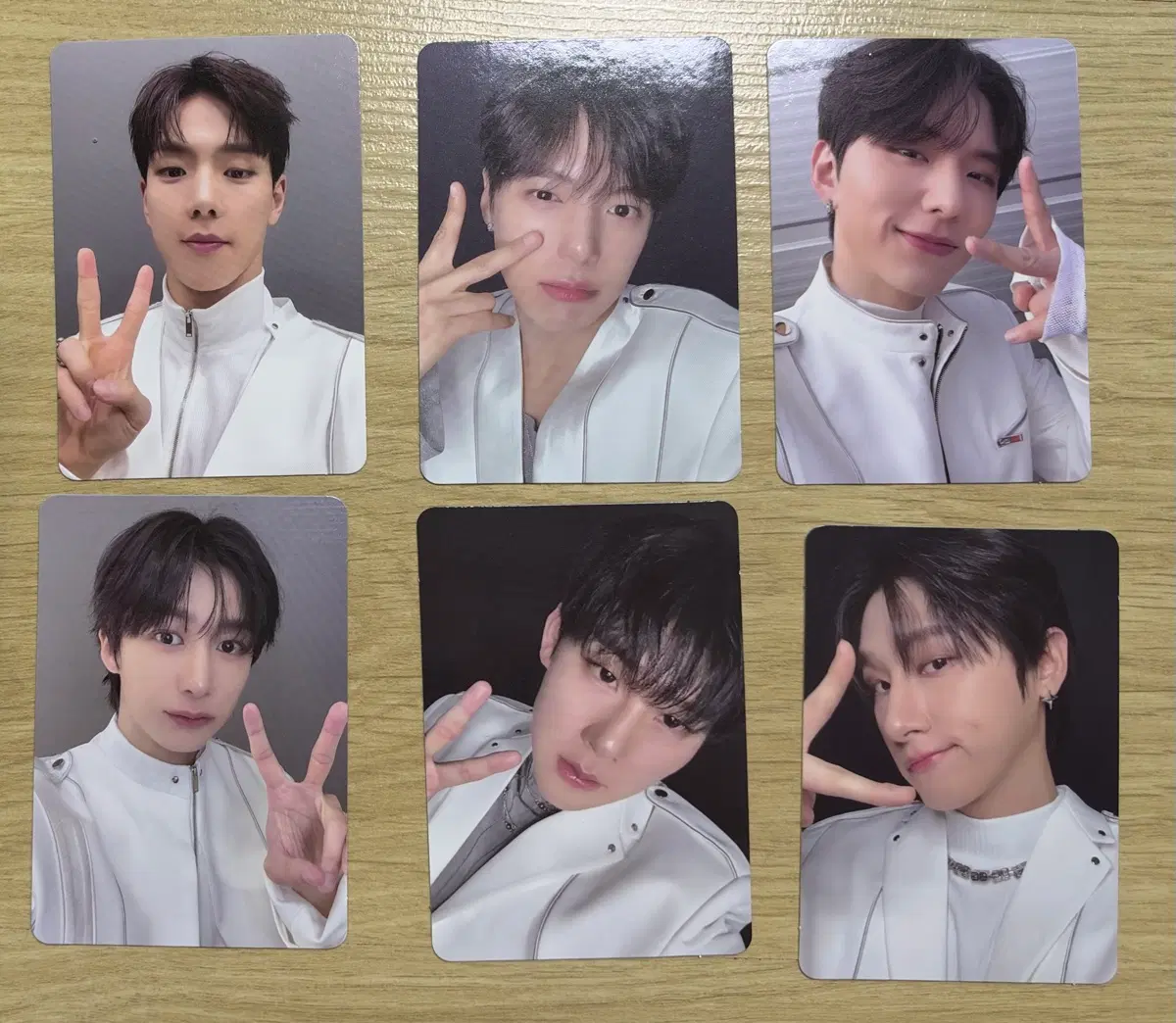 Monsta X fan pre-order benefit concert photocard bulk Shownu Minhyuk Kihyun Hyungwon Joohoney I.M
