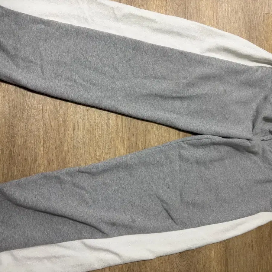 그레이 사이드라인 트레이닝 팬츠