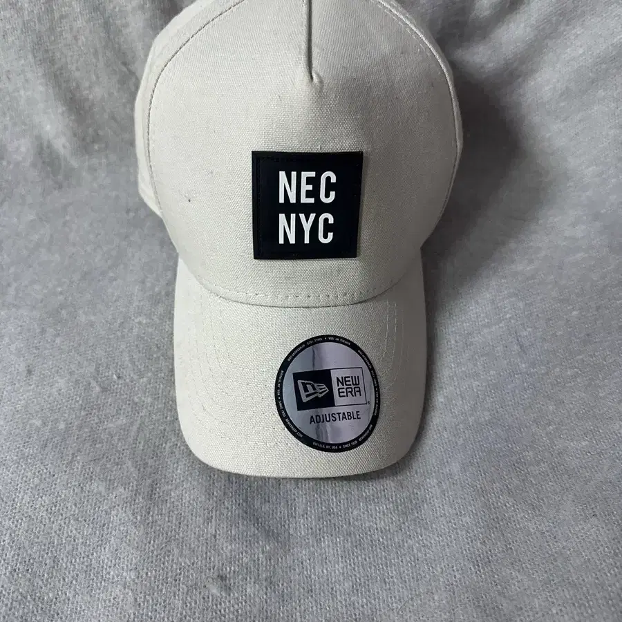 뉴에라 NEC NYC 볼캡 베이지