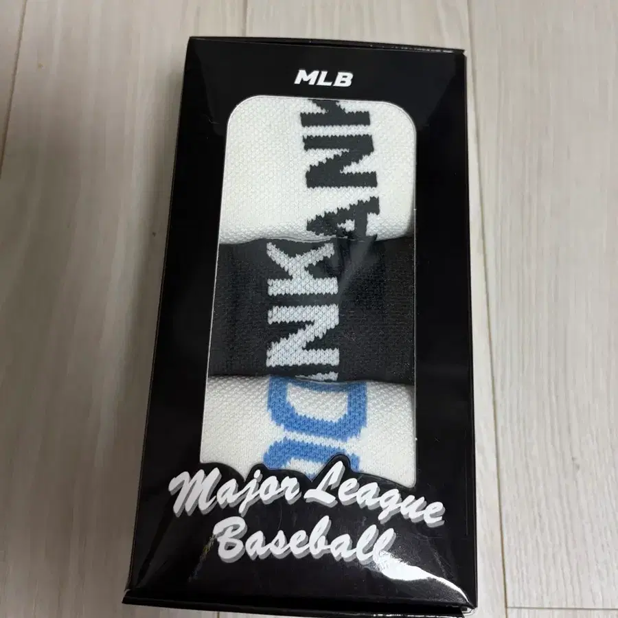 (새상품) MLB키즈 양말 3종 세트 (사이즈19)