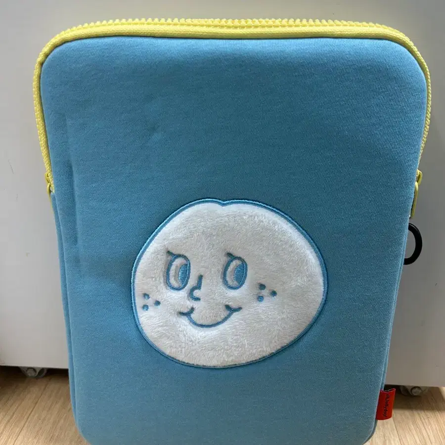 오롤리데이 아이패드 파우치