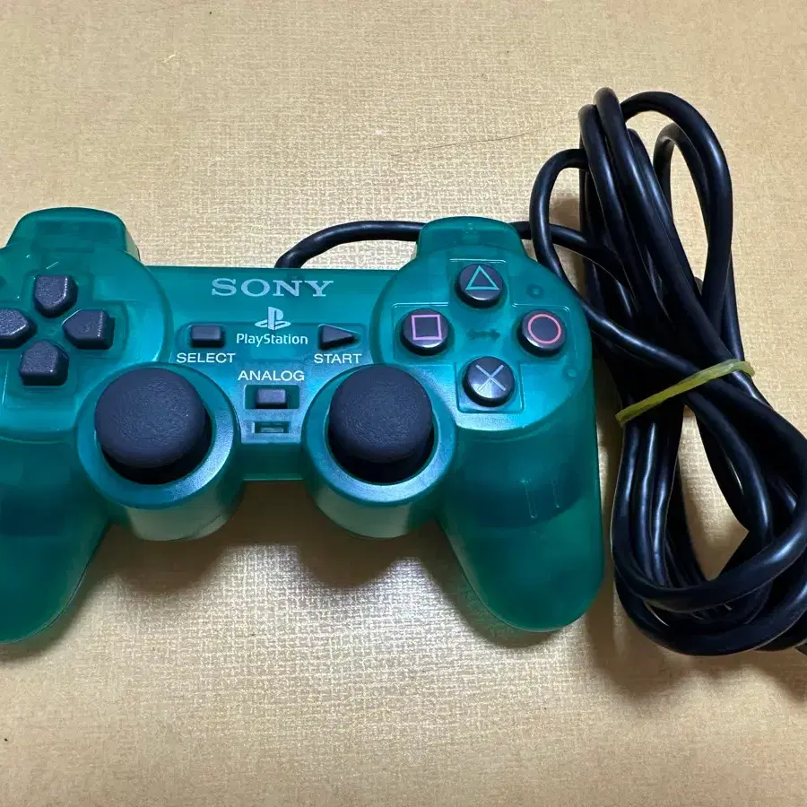 PS2 듀얼쇼크2 판매합니다.