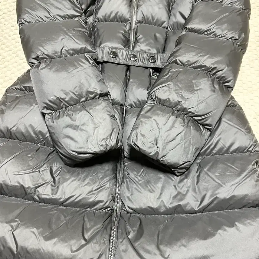 몽클레르 [A+/0] 25FW 몽클레어 보에딕 패딩 블랙 사진 4