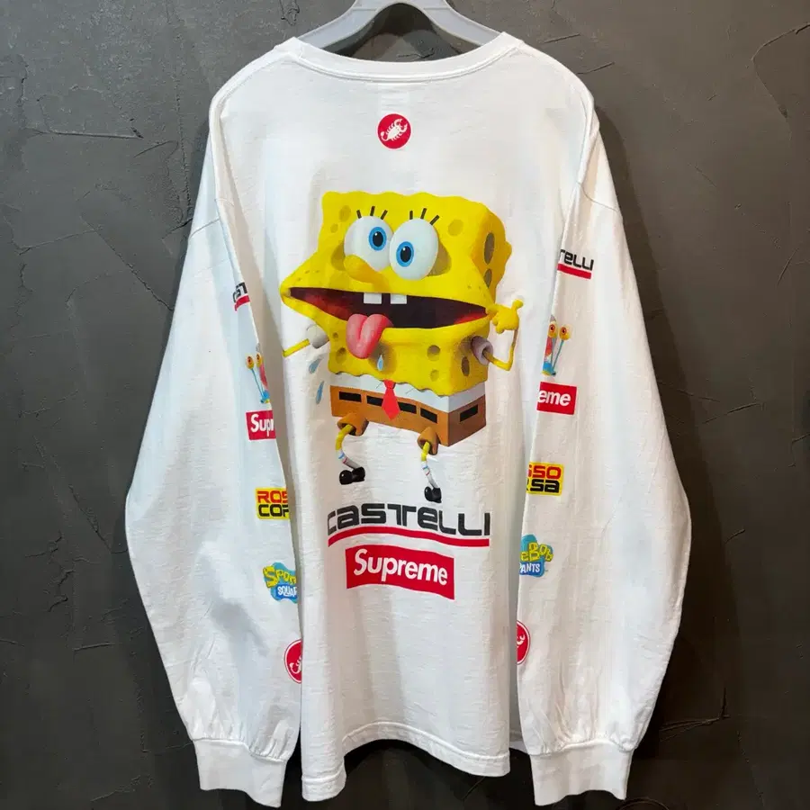 [XL] SUPREME 슈프림 스폰지밥 슬리브
