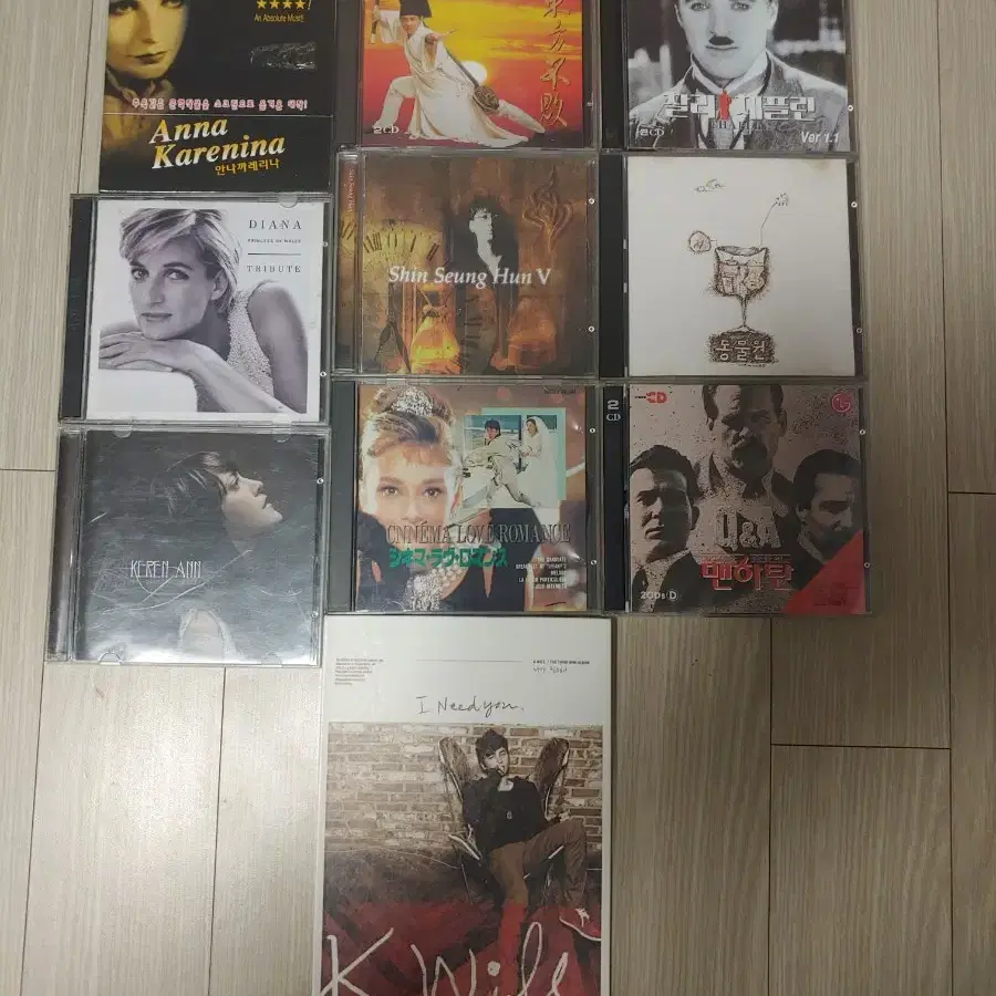 10개 DVD.CD 팔아요.(소장가치가 높은것 들도 있어요)