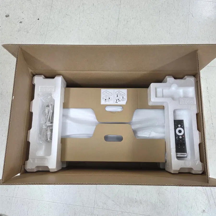 엡손 EH-LS800W 4K 초단초점 레이저 빔프로젝터 풀박스