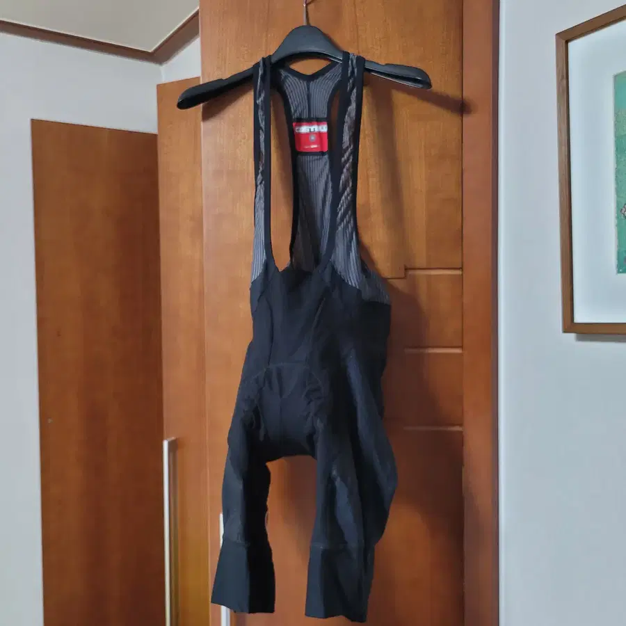 카스텔리 프리 에어로 레이스 빕숏