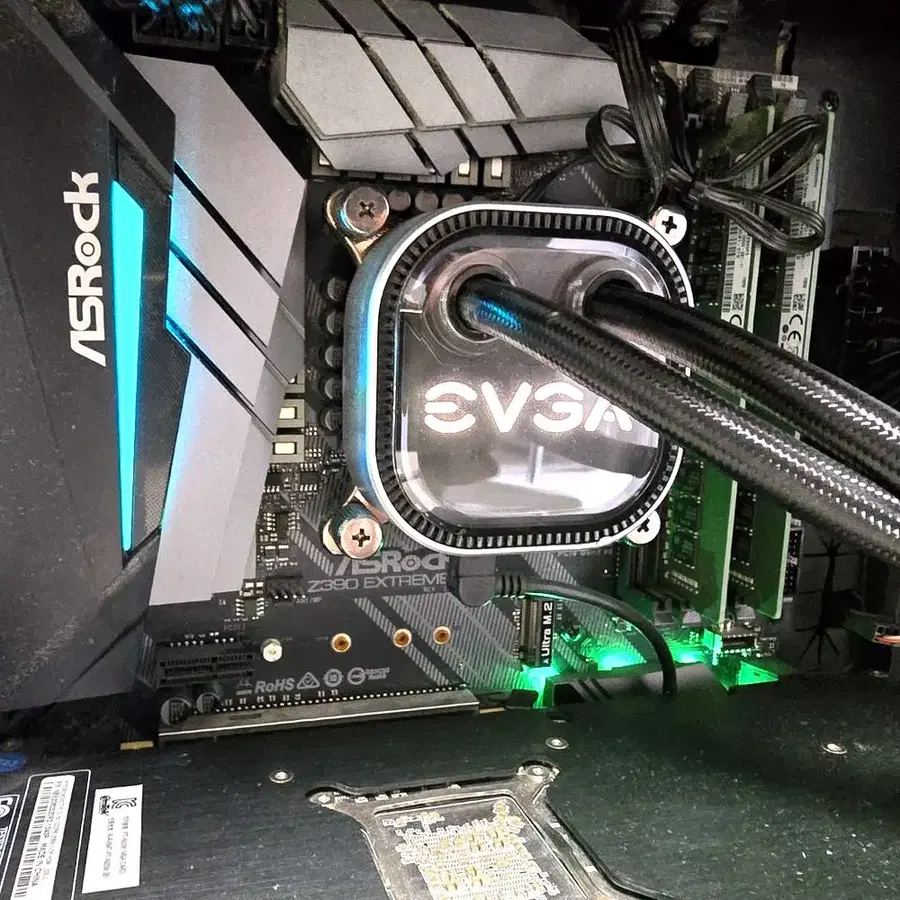 i7-9700K + Z390 익스트림4 + EVGA 수랭쿨러 세트