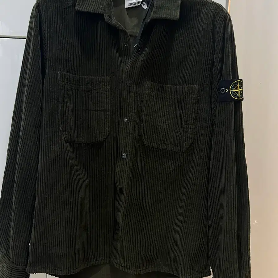 24fw 스톤아일랜드 코듀로이자켓 카키 L (새상품급)