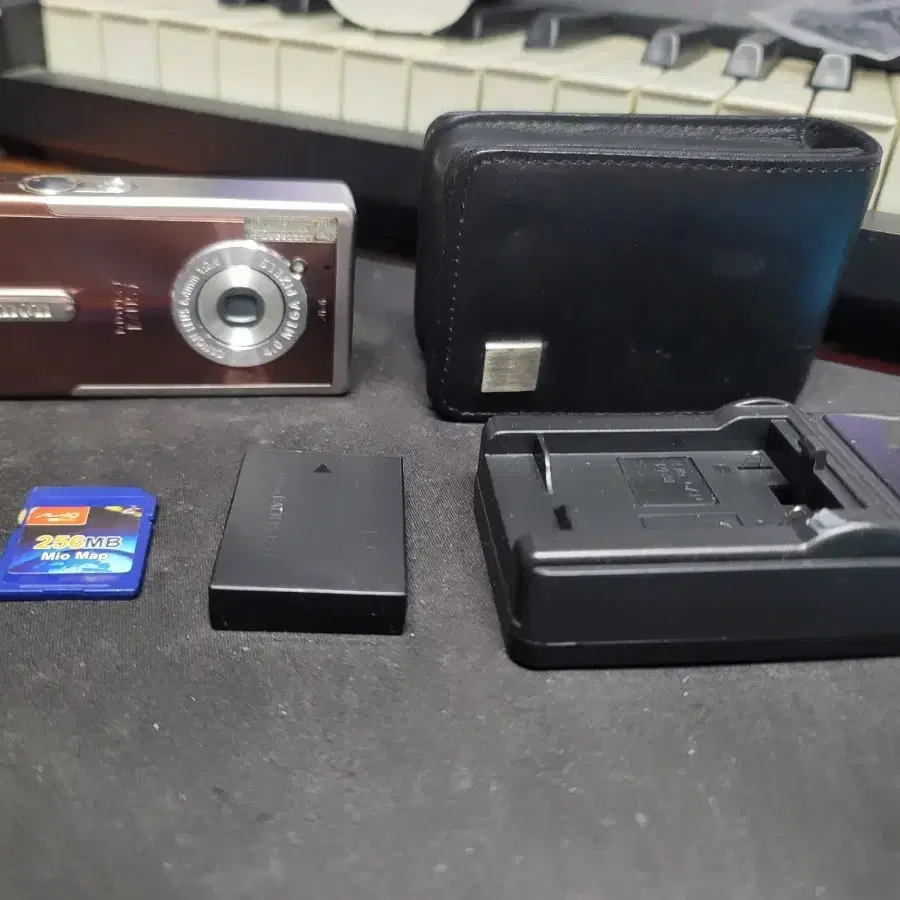 캐논 IXUS I (pc1060) 카메라 팝니다